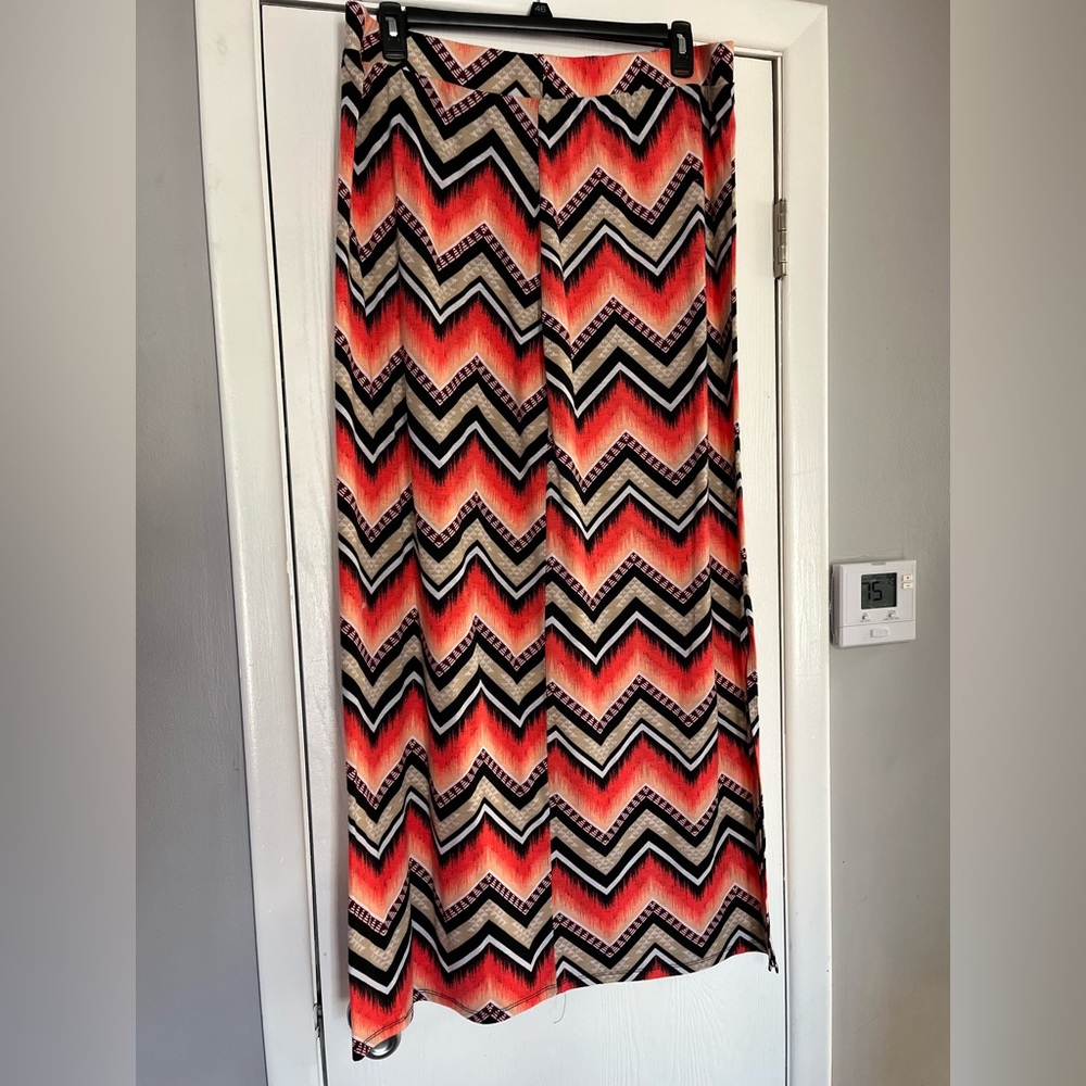 Long maxi skirt- slit to knee on one side
